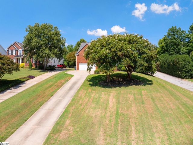 2 Noble Oaks Lane, Simpsonville, SC 29681