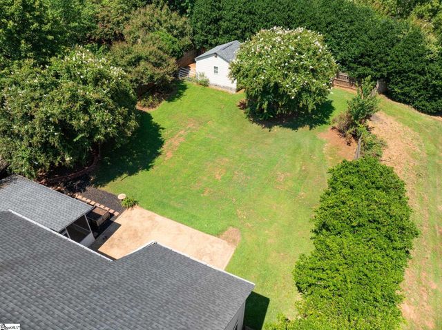 2 Noble Oaks Lane, Simpsonville, SC 29681