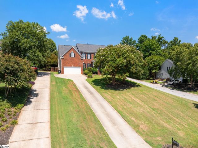 2 Noble Oaks Lane, Simpsonville, SC 29681