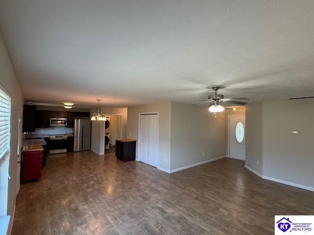 345 Kaylyn Drive, Elizabethtown, KY 42701
