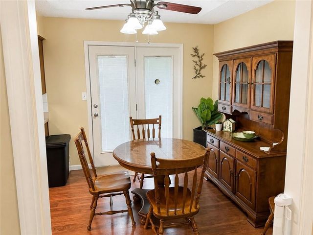 2005 SE 2nd Terrace, Lee's Summit, MO 64063