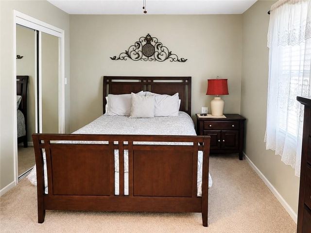2005 SE 2nd Terrace, Lee's Summit, MO 64063