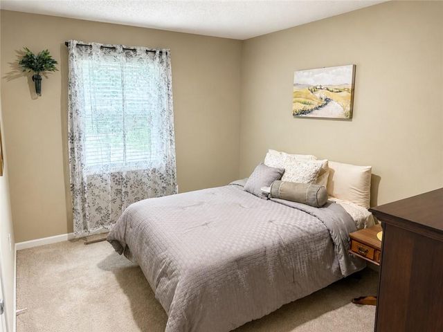 2005 SE 2nd Terrace, Lee's Summit, MO 64063