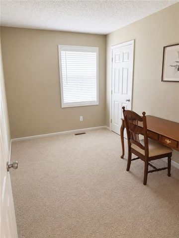 2005 SE 2nd Terrace, Lee's Summit, MO 64063
