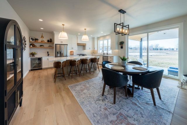 3014 STONE FENCE PLACE, Green Bay, WI 54311