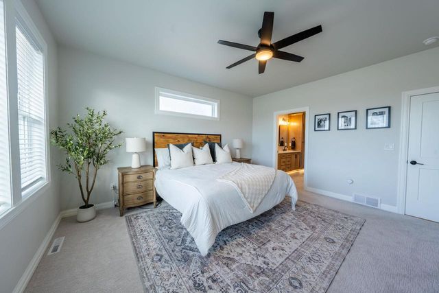 3014 STONE FENCE PLACE, Green Bay, WI 54311