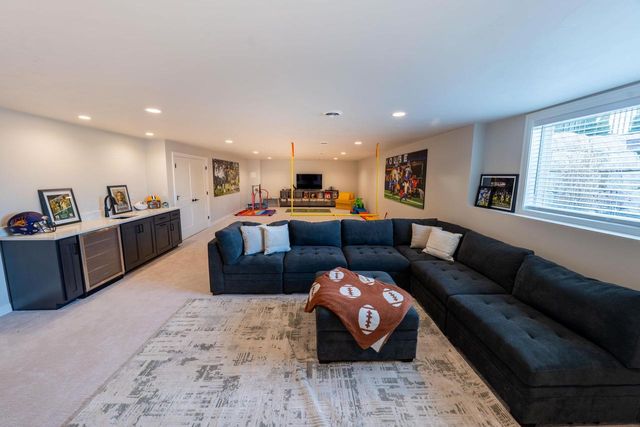 3014 STONE FENCE PLACE, Green Bay, WI 54311