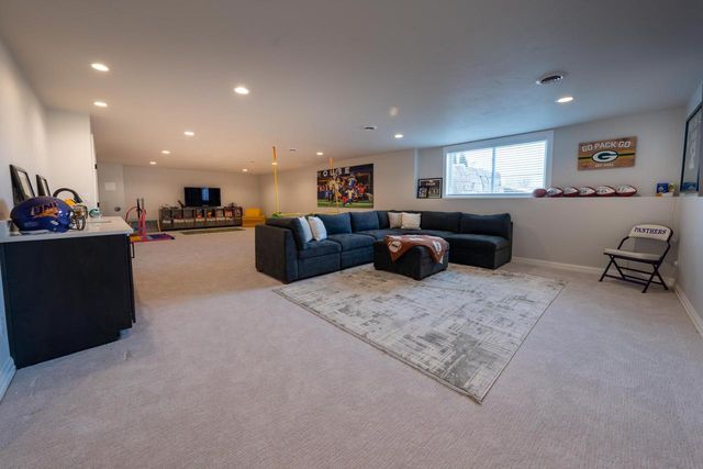 3014 STONE FENCE PLACE, Green Bay, WI 54311