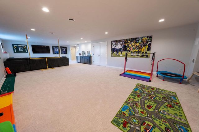 3014 STONE FENCE PLACE, Green Bay, WI 54311