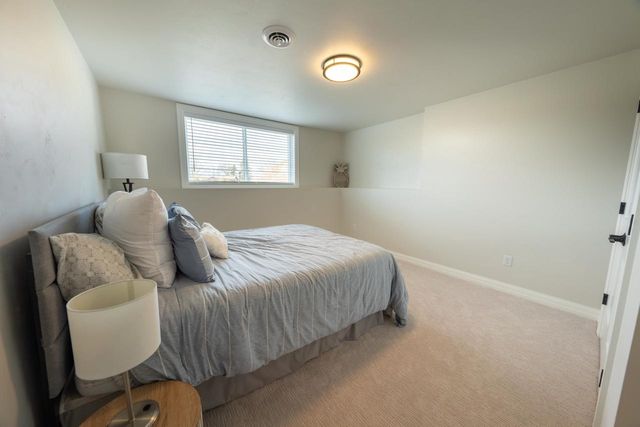 3014 STONE FENCE PLACE, Green Bay, WI 54311