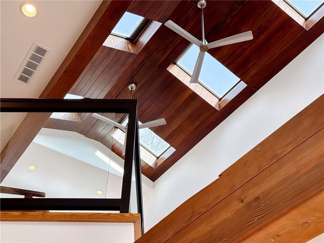 2615 W 98th Street, Leawood, KS 66206