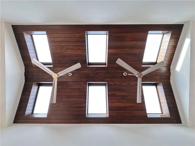 2615 W 98th Street, Leawood, KS 66206