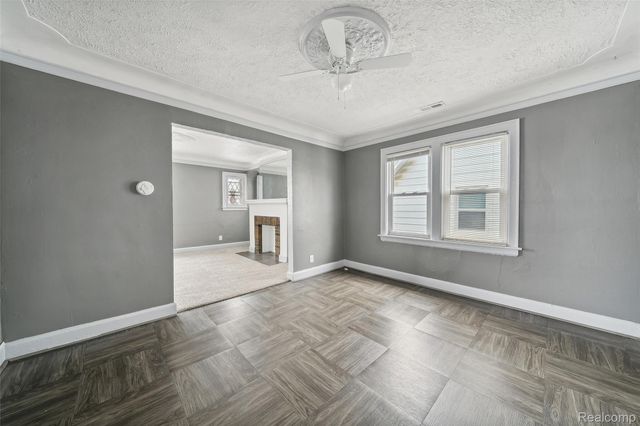 15886 Woodingham Drive, Detroit, MI 48238