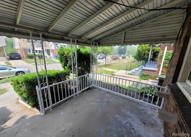 15886 Woodingham Drive, Detroit, MI 48238