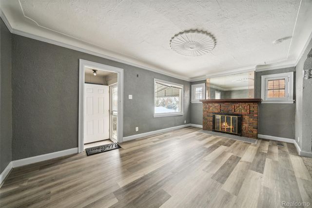 15886 Woodingham Drive, Detroit, MI 48238