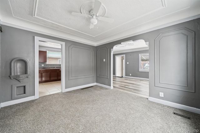 15886 Woodingham Drive, Detroit, MI 48238