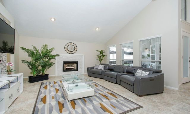 2110 Woodland Park Drive, Houston, TX 77077