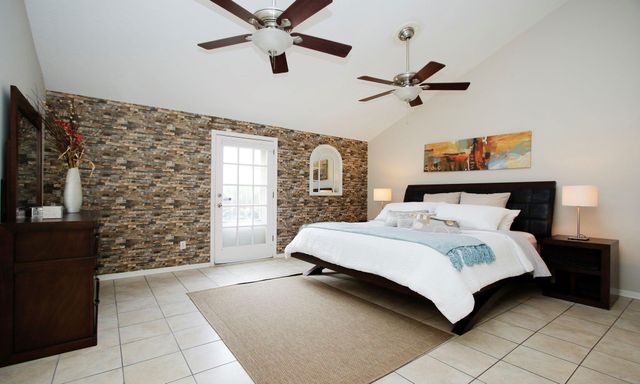 2110 Woodland Park Drive, Houston, TX 77077