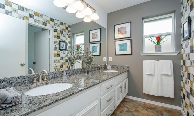 2110 Woodland Park Drive, Houston, TX 77077