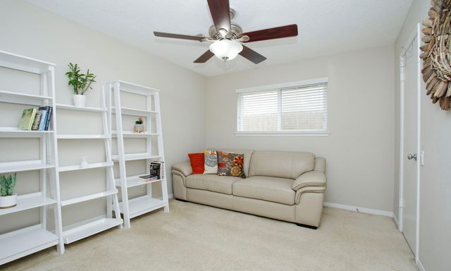 2110 Woodland Park Drive, Houston, TX 77077