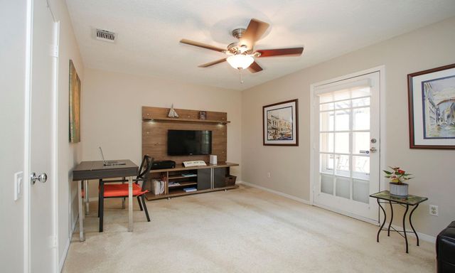 2110 Woodland Park Drive, Houston, TX 77077