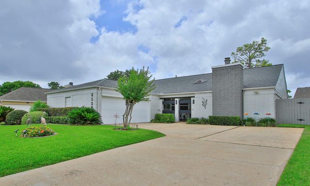 2110 Woodland Park Drive, Houston, TX 77077