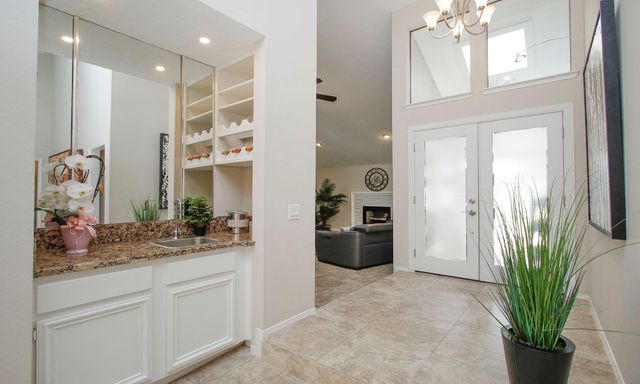 2110 Woodland Park Drive, Houston, TX 77077