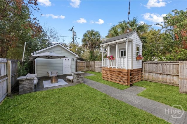 203 E 56th Street, Savannah, GA 31405