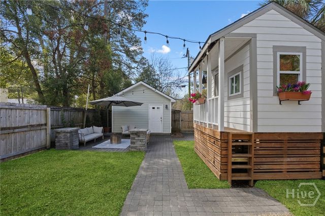 203 E 56th Street, Savannah, GA 31405