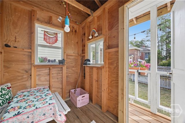 203 E 56th Street, Savannah, GA 31405