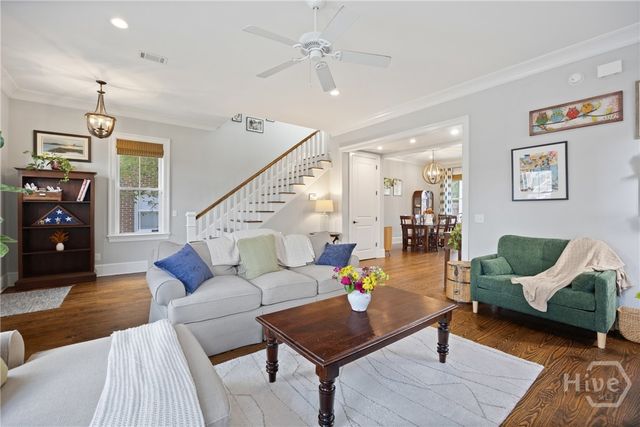 203 E 56th Street, Savannah, GA 31405