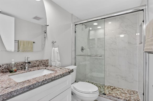 4030 W Palm Aire Dr 105, Pompano Beach, FL 33069