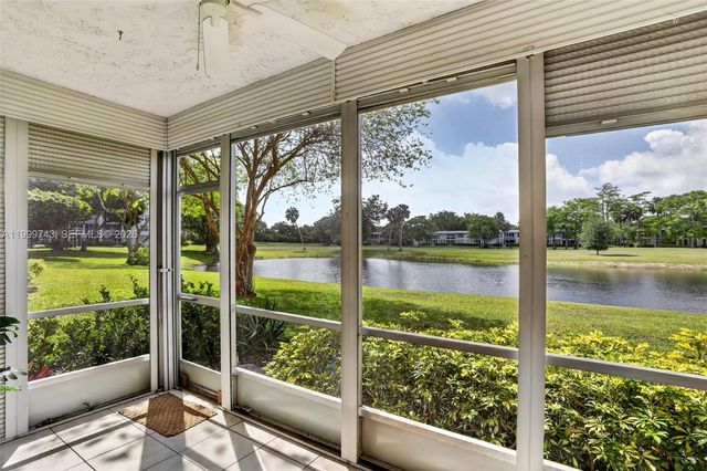 4030 W Palm Aire Dr 105, Pompano Beach, FL 33069