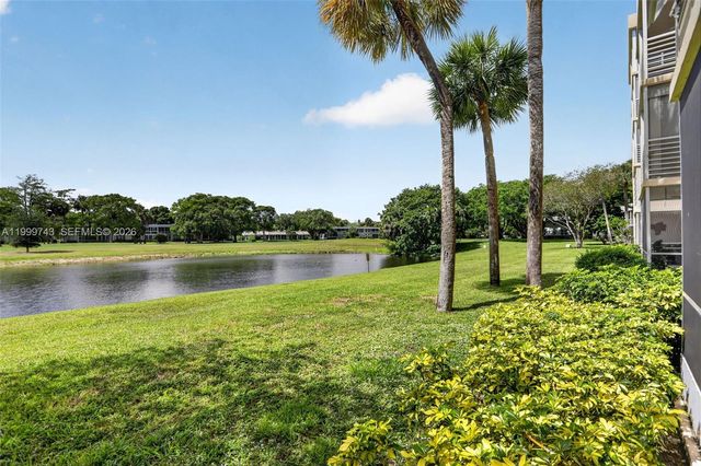 4030 W Palm Aire Dr 105, Pompano Beach, FL 33069
