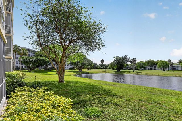 4030 W Palm Aire Dr 105, Pompano Beach, FL 33069