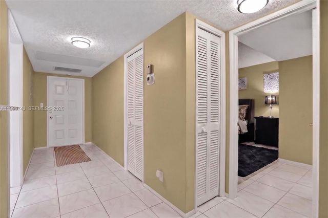 4030 W Palm Aire Dr 105, Pompano Beach, FL 33069