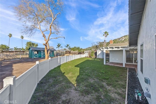 871 Hillside Lane, Norco, CA 92860