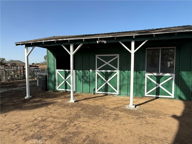 871 Hillside Lane, Norco, CA 92860