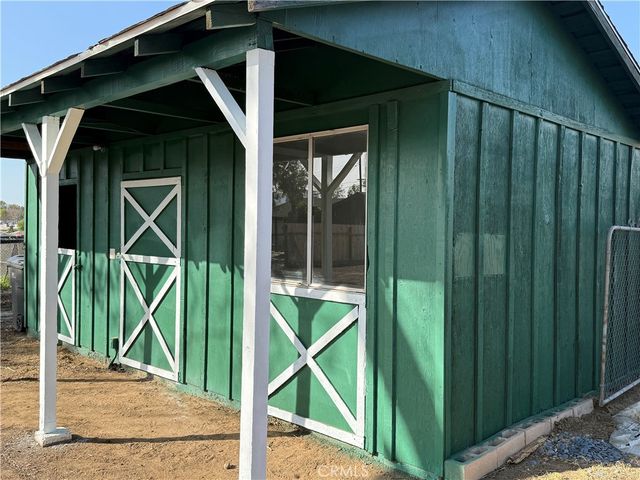 871 Hillside Lane, Norco, CA 92860