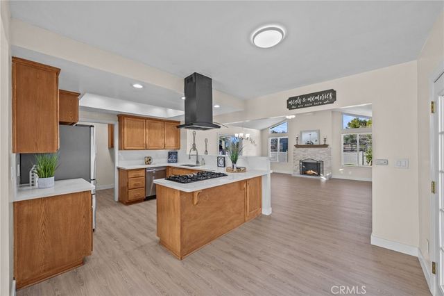 871 Hillside Lane, Norco, CA 92860