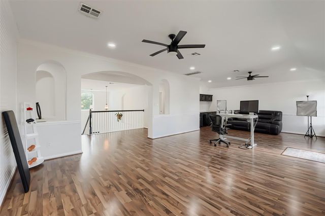 2304 Brittway LN, Cedar Park, TX 78613