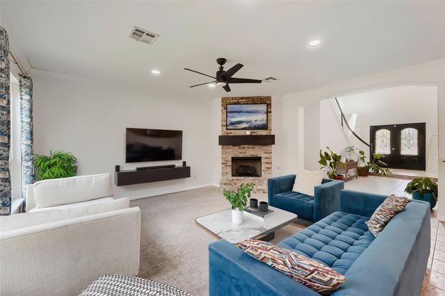2304 Brittway LN, Cedar Park, TX 78613