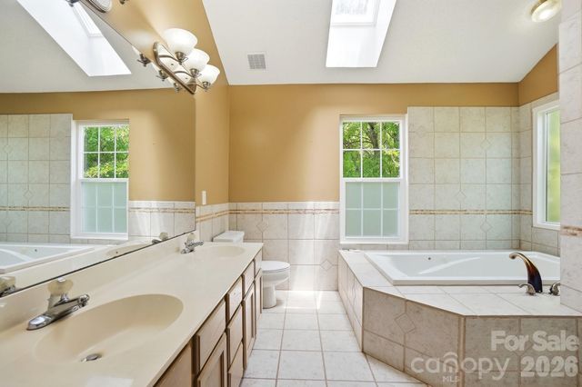 11323 Laurel View Drive, Charlotte, NC 28273