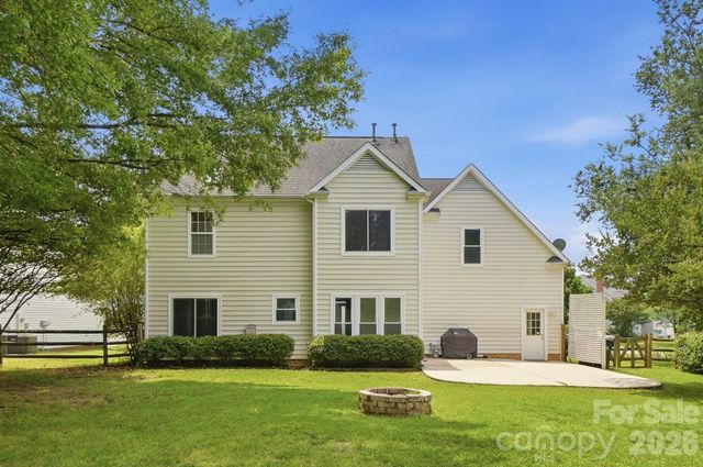 11323 Laurel View Drive, Charlotte, NC 28273