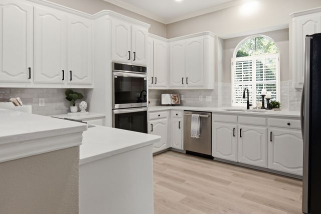 94 Bremen Drive, Hurst, TX 76054