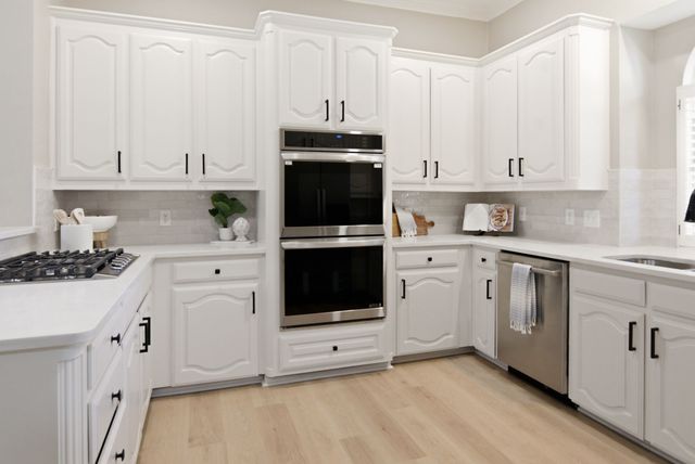 94 Bremen Drive, Hurst, TX 76054