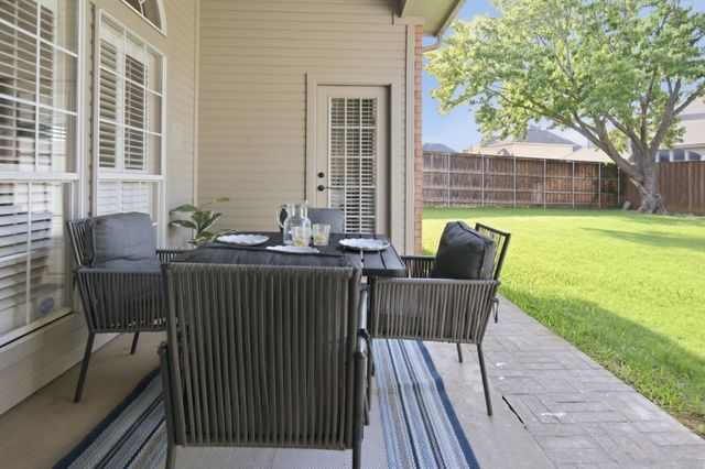94 Bremen Drive, Hurst, TX 76054