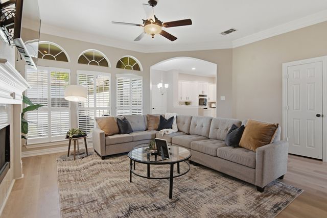 94 Bremen Drive, Hurst, TX 76054