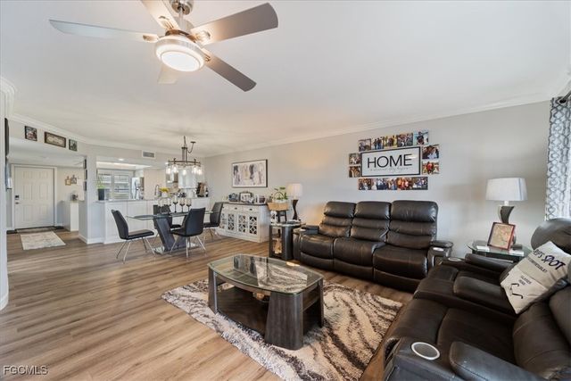 4240 SE 20th PL 210, Cape Coral, FL 33904