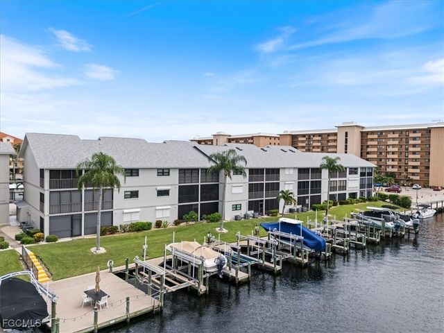 4240 SE 20th PL 210, Cape Coral, FL 33904